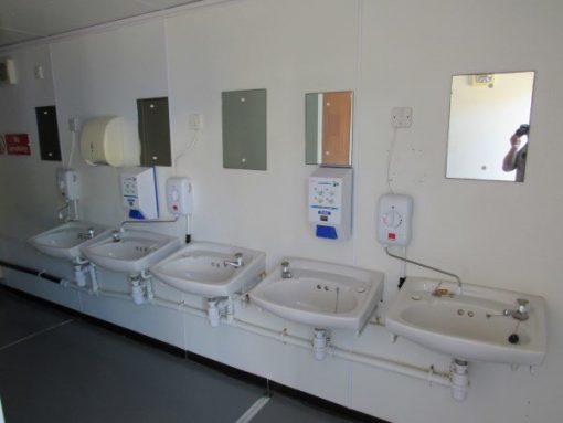 5+1 Shower Toilet Block