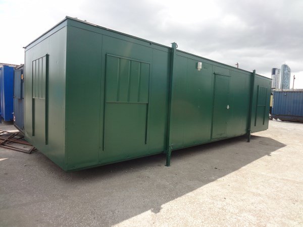 Anti-Vandal Canteen Cabin with Office Jacklegs – 32ft x 10ft – Used