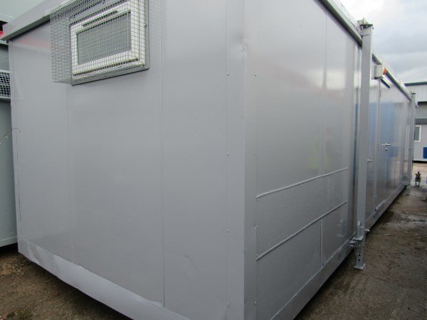 Steel-Clad Sleeper Cabin – 32ft x 10ft