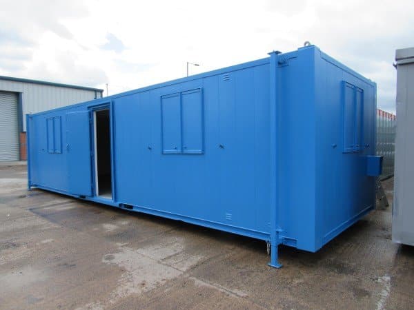 Anti-Vandal Site Office Cabin Jacklegs – 32ft x 10ft – Used