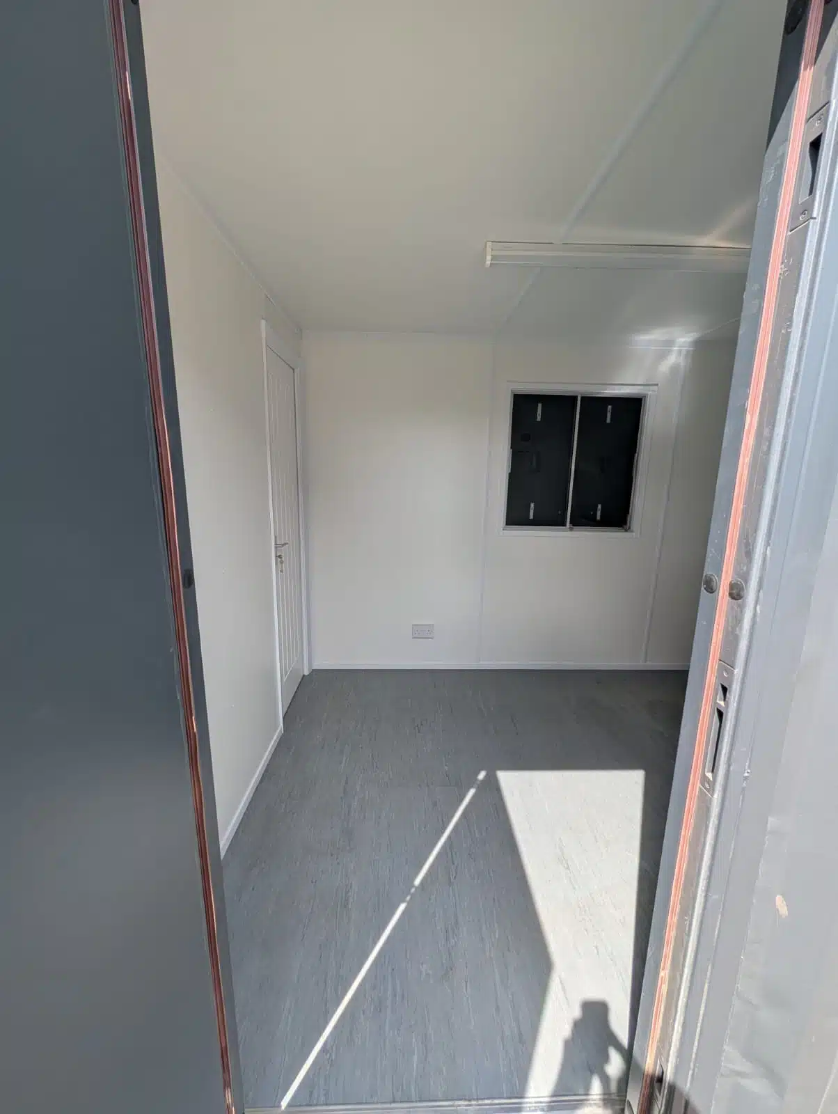 Canteen & Drying Room-20ft x 8ft -Used - Image 6