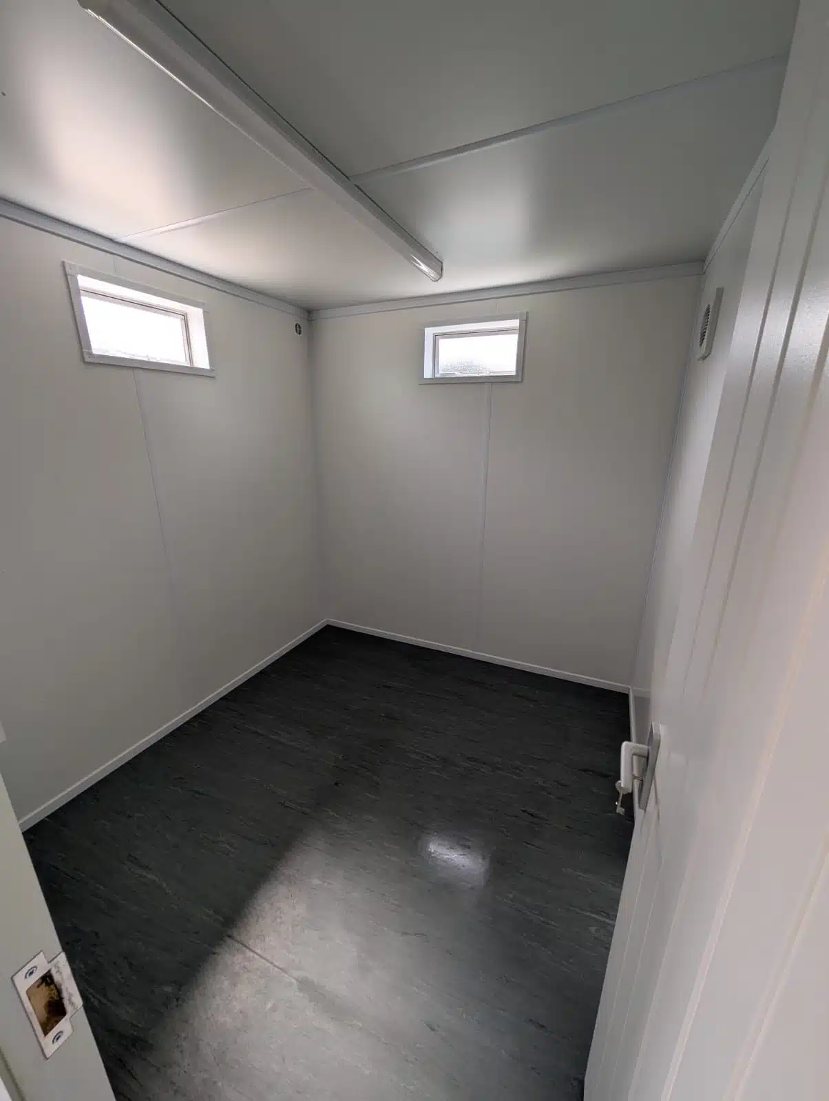Canteen & Drying Room-20ft x 8ft -Used - Image 2